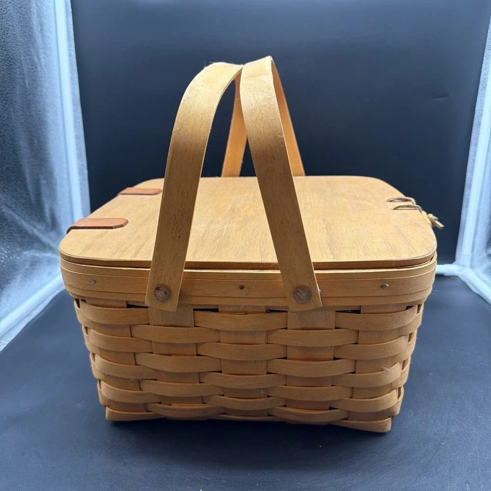 Longaberger 1997 Vintage Small Picnic Basket TAILGATE ROMANTIC CAMP BEACH KIDS